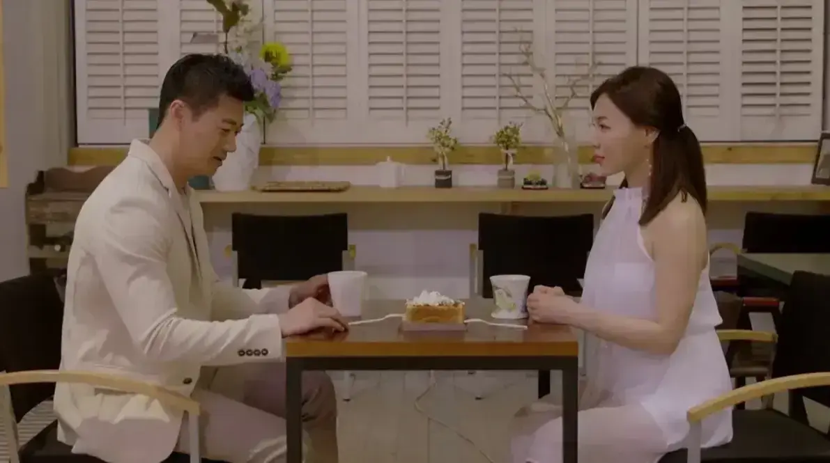 《邻居家妻子》韩国电影未删减1080P韩语中字-我邻居的老婆高清下载-百度网盘夸克迅雷资源-乏味婚姻中的情感越界在线观看