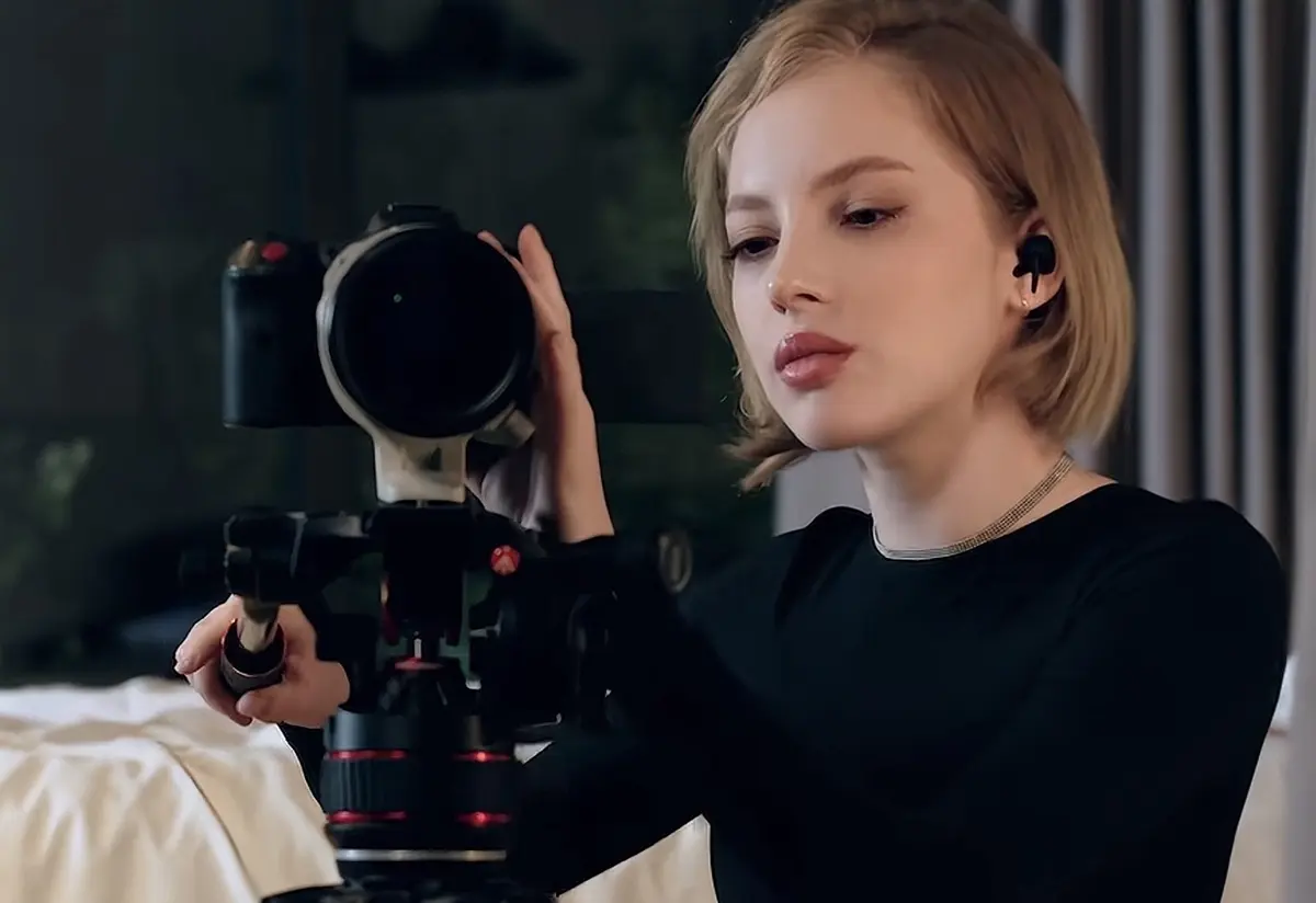 《Vixen》Bella Spark特工电影系列-妥协立场HD高清在线观看-1080P中字无删减版Vixen全系列-贝拉·斯帕克动作特工合集