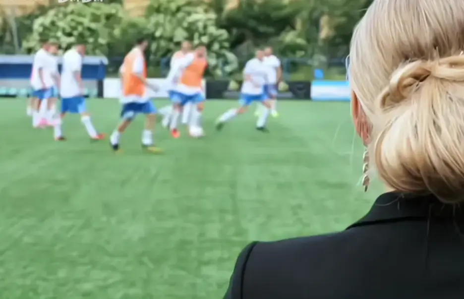 《足球队的女老板们》电影《footballersmoms》免费观看-法国喜剧足球女老板在线看-高清完整版无删减资源