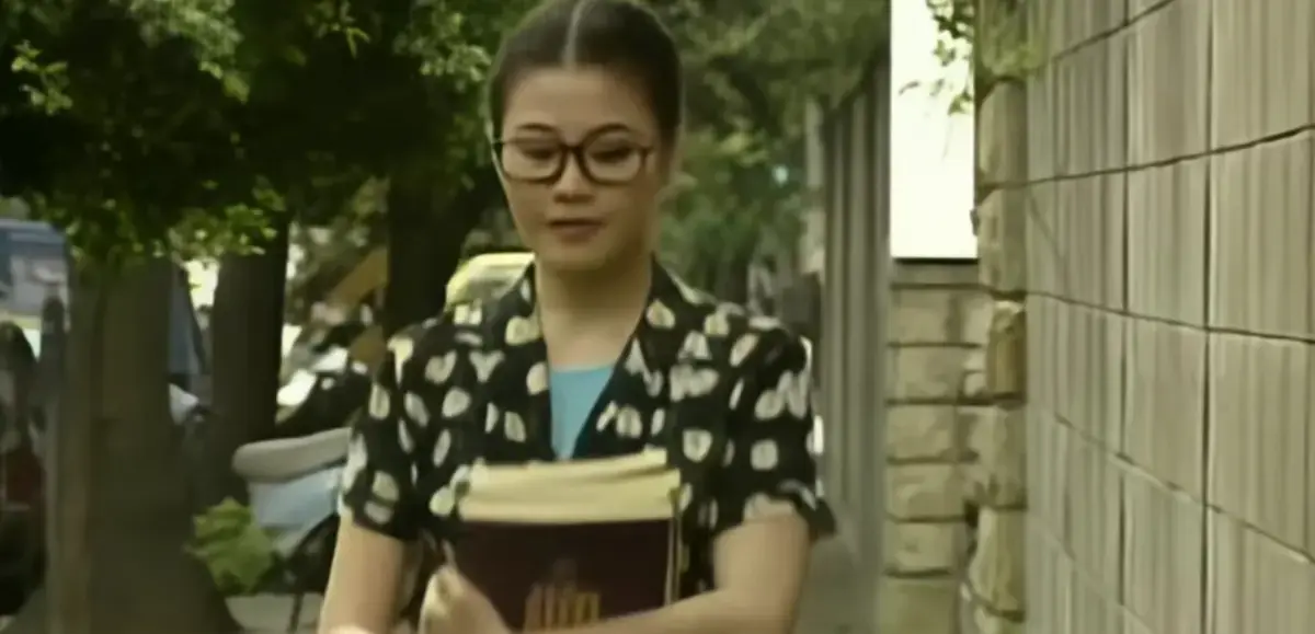《师生畸恋》未删减高清完整版在线观看-洪晓芸主演师生禁忌之恋-1080P高清画质无广告免费播放